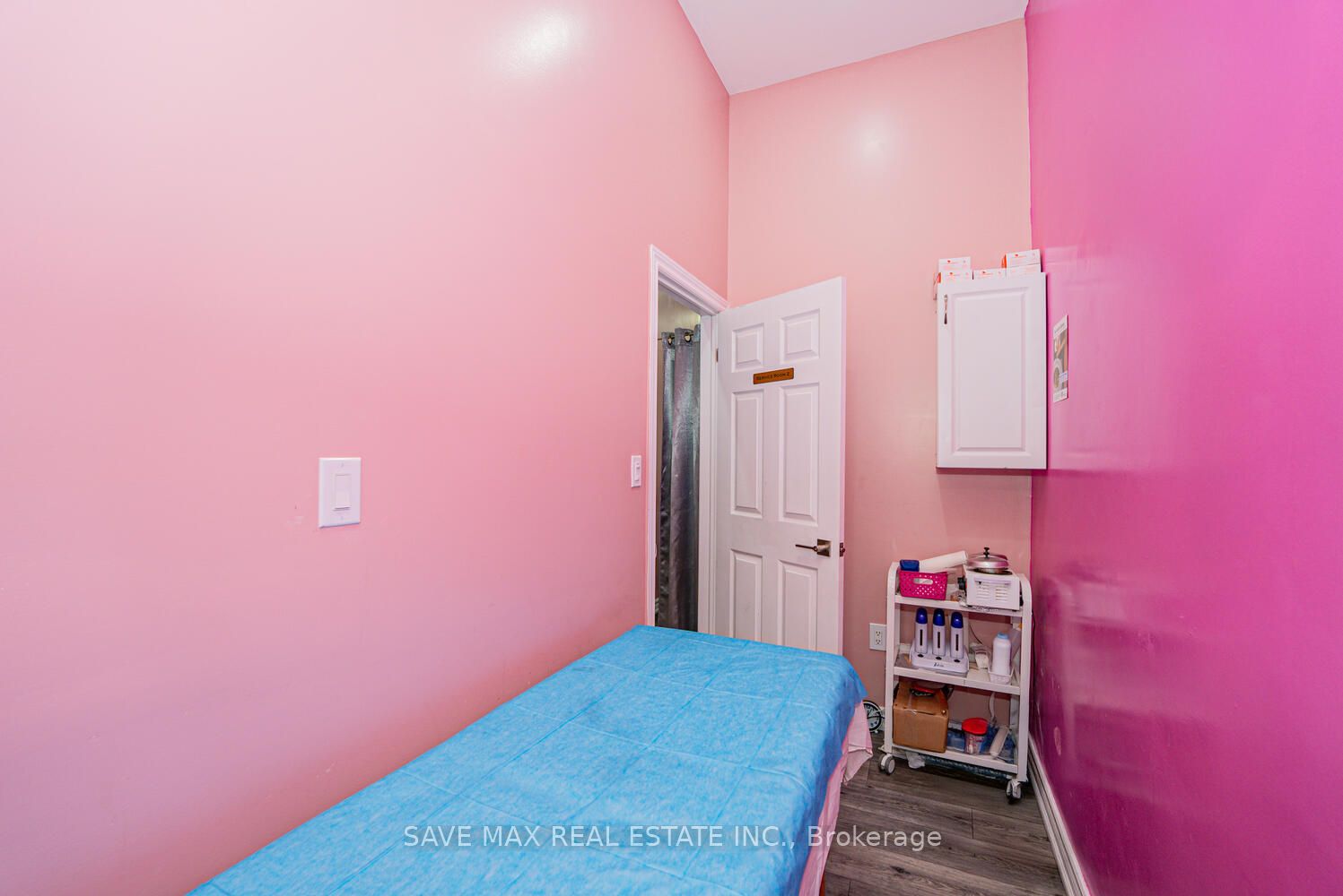 7060 Airport Road Property Photo 14