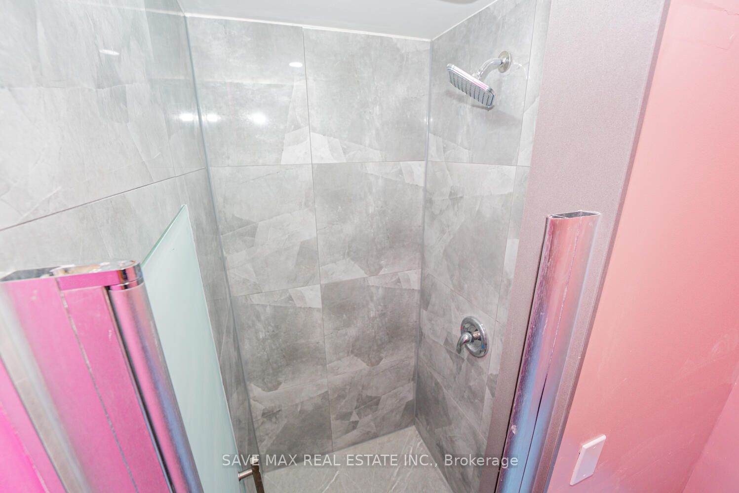 7060 Airport Road Property Photo 15