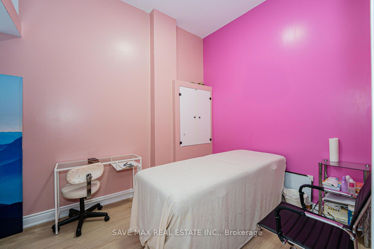 7060 Airport Road Property Photo 16