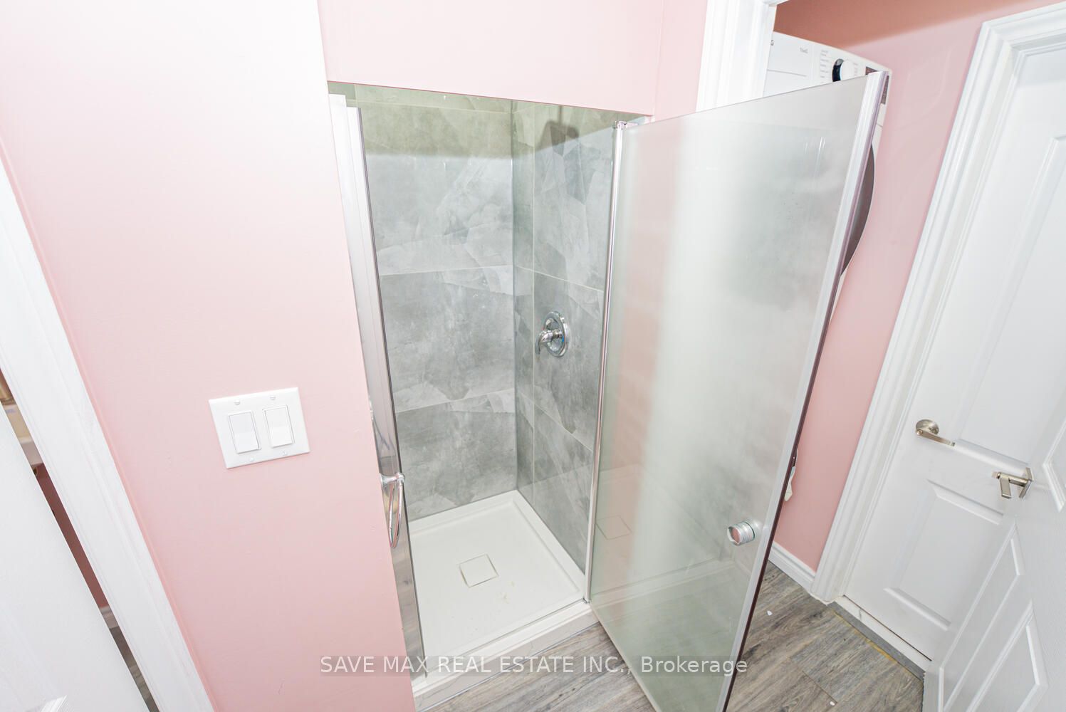 7060 Airport Road Property Photo 27