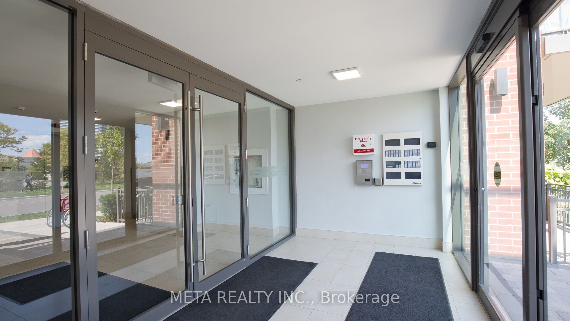 95 Se Attmar Drive 112 Property Photo 8