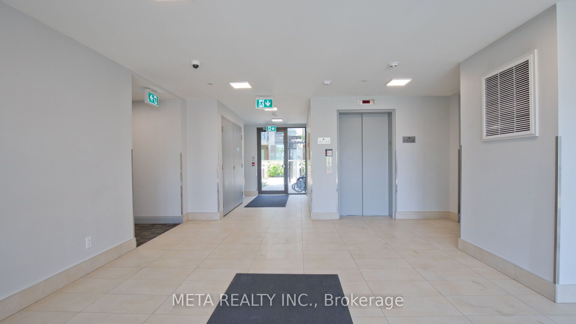 95 Se Attmar Drive 112 Property Photo 10