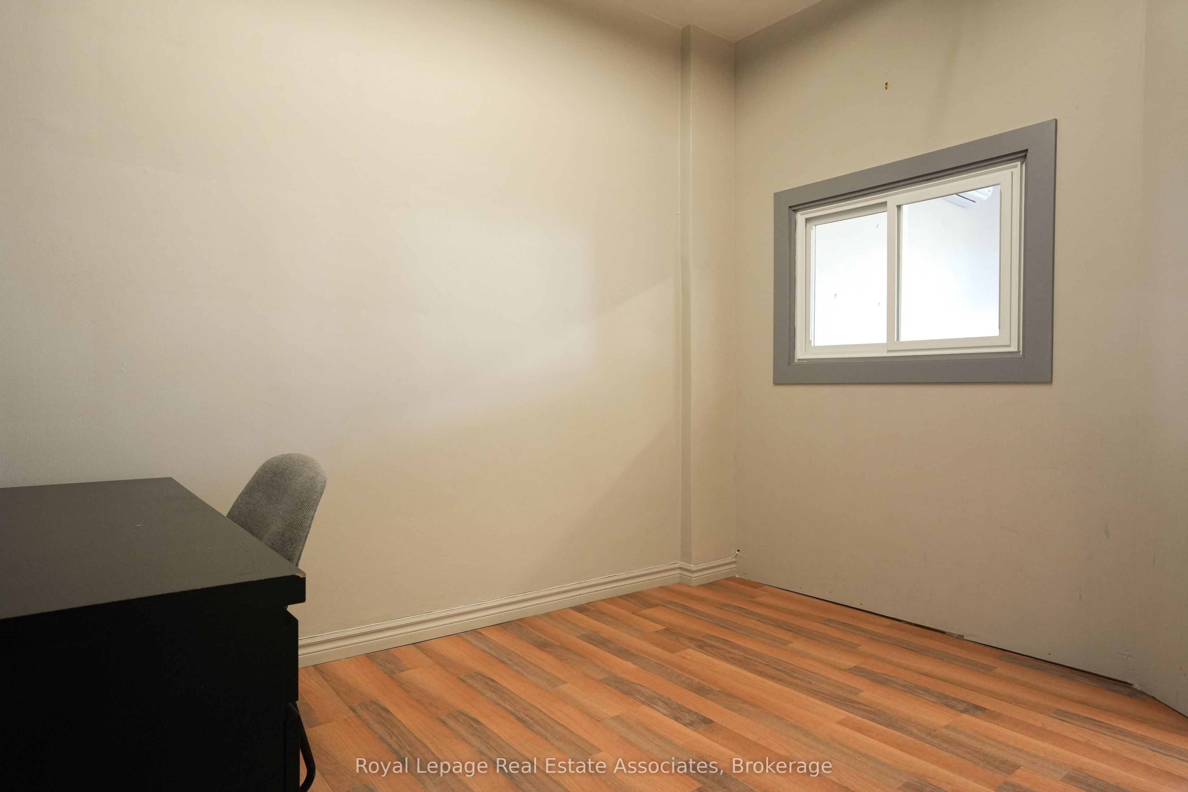 404 Royal York Road Property Photo 5