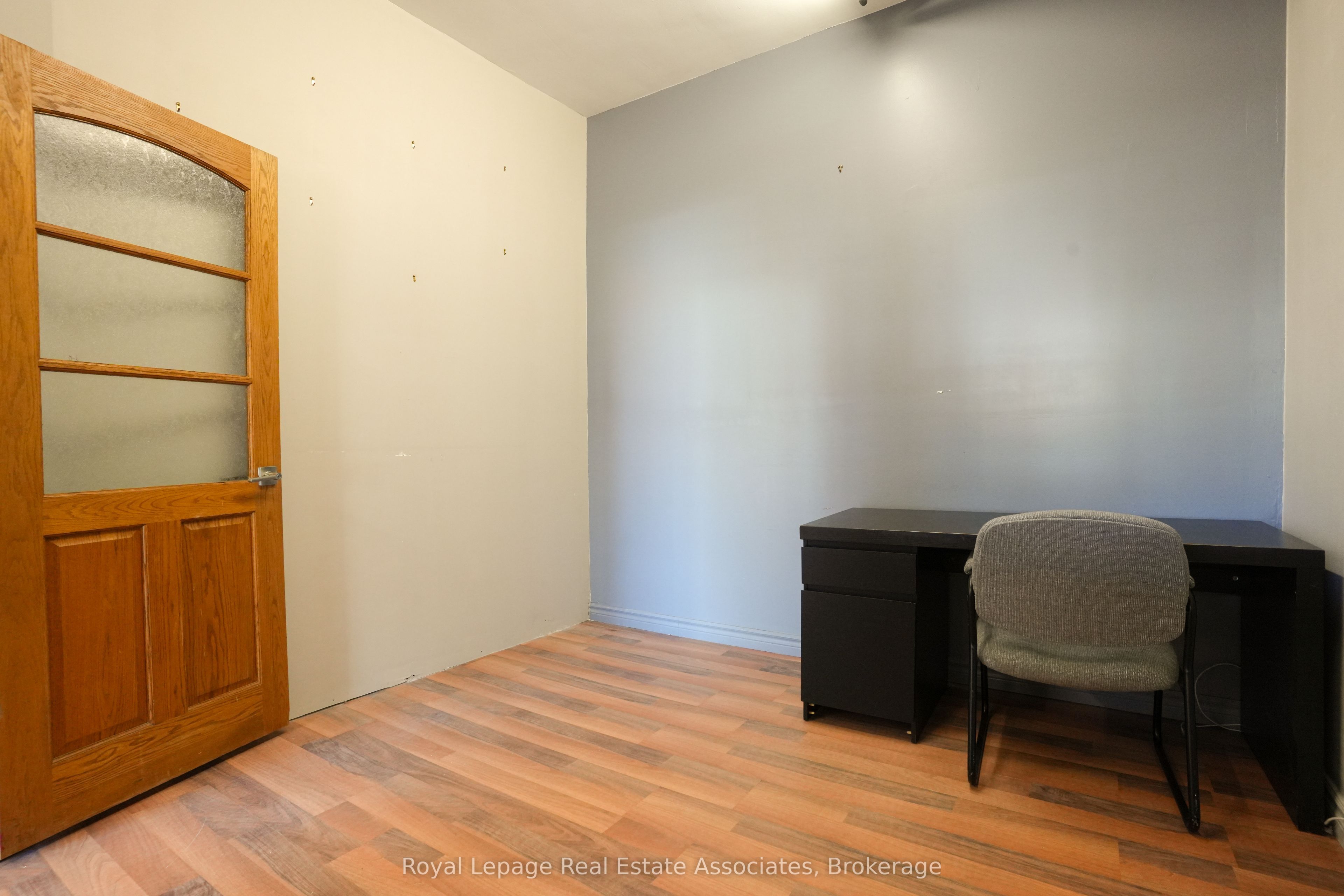 404 Royal York Road Property Photo 6