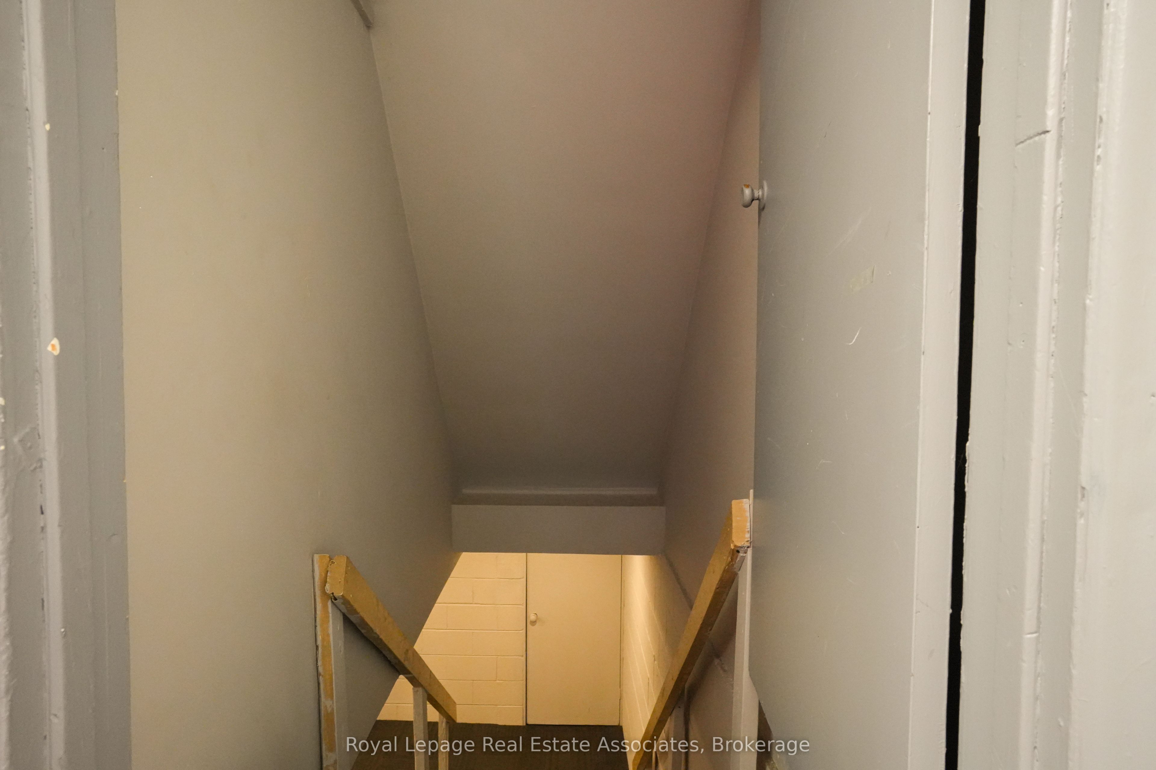 404 Royal York Road Property Photo 11