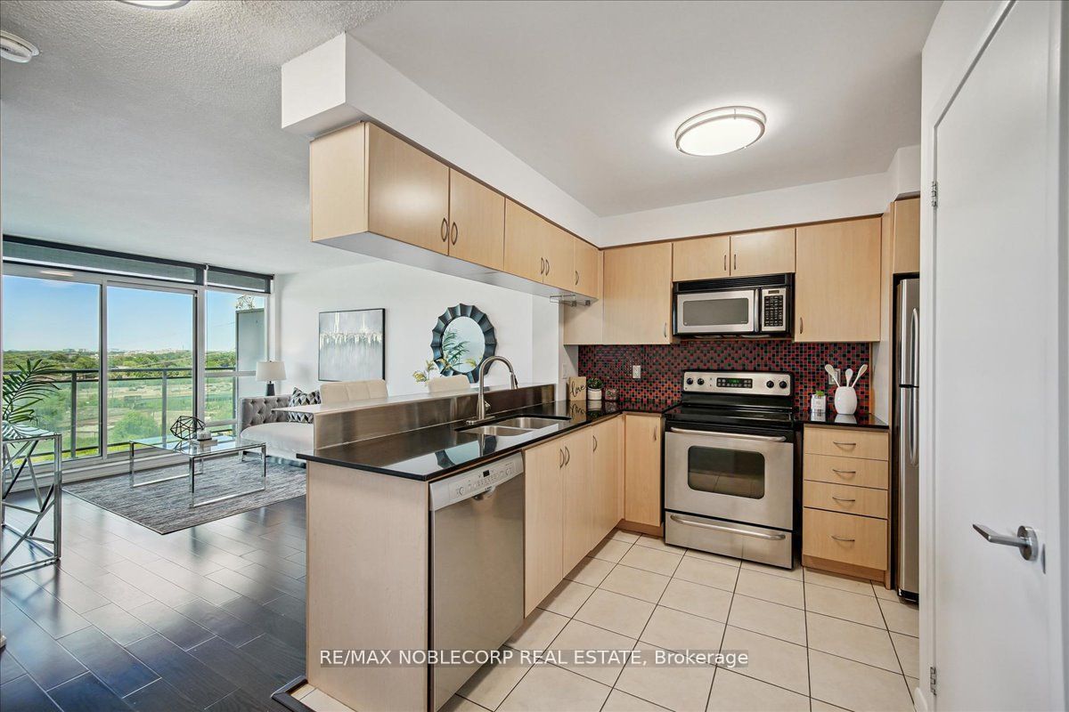 185 Legion Road 1403 Property Photo 11