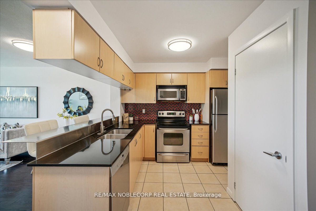 185 Legion Road 1403 Property Photo 12