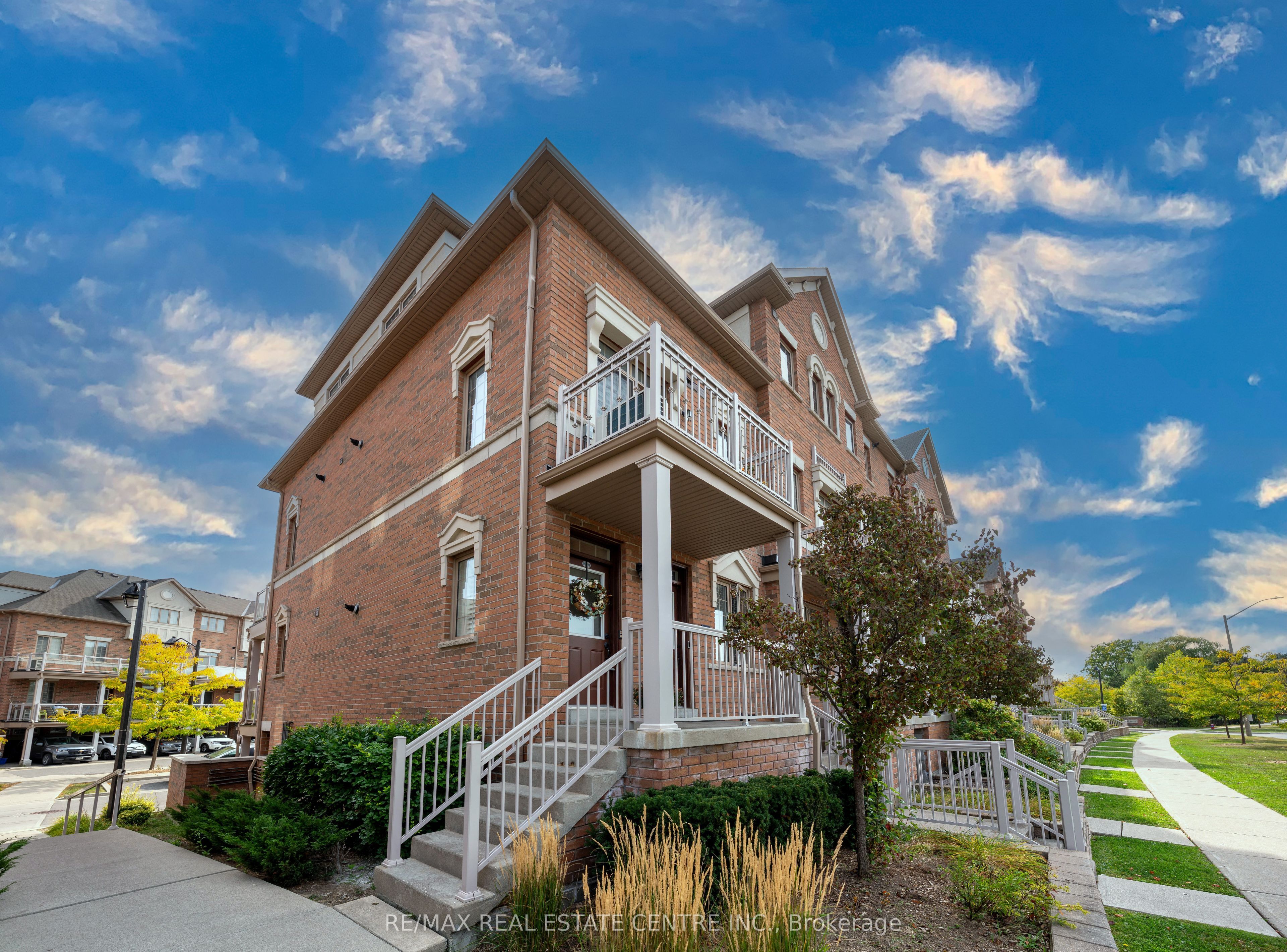 180 Howden Boulevard 18 Property Photo 1