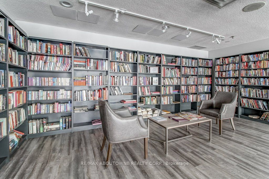 2511 Lakeshore Road W 519 Property Photo 22