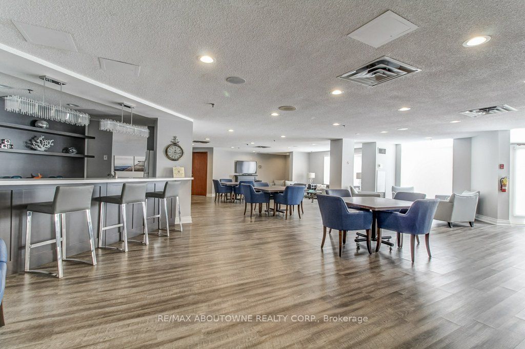 2511 Lakeshore Road W 519 Property Photo 24