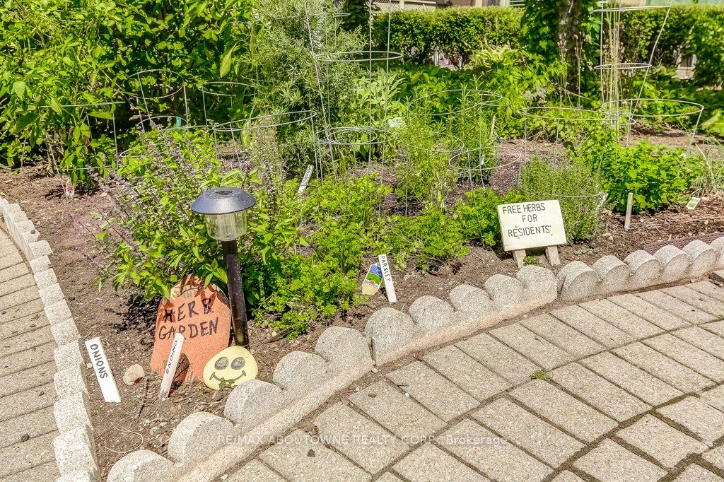 2511 Lakeshore Road W 519 Property Photo 31