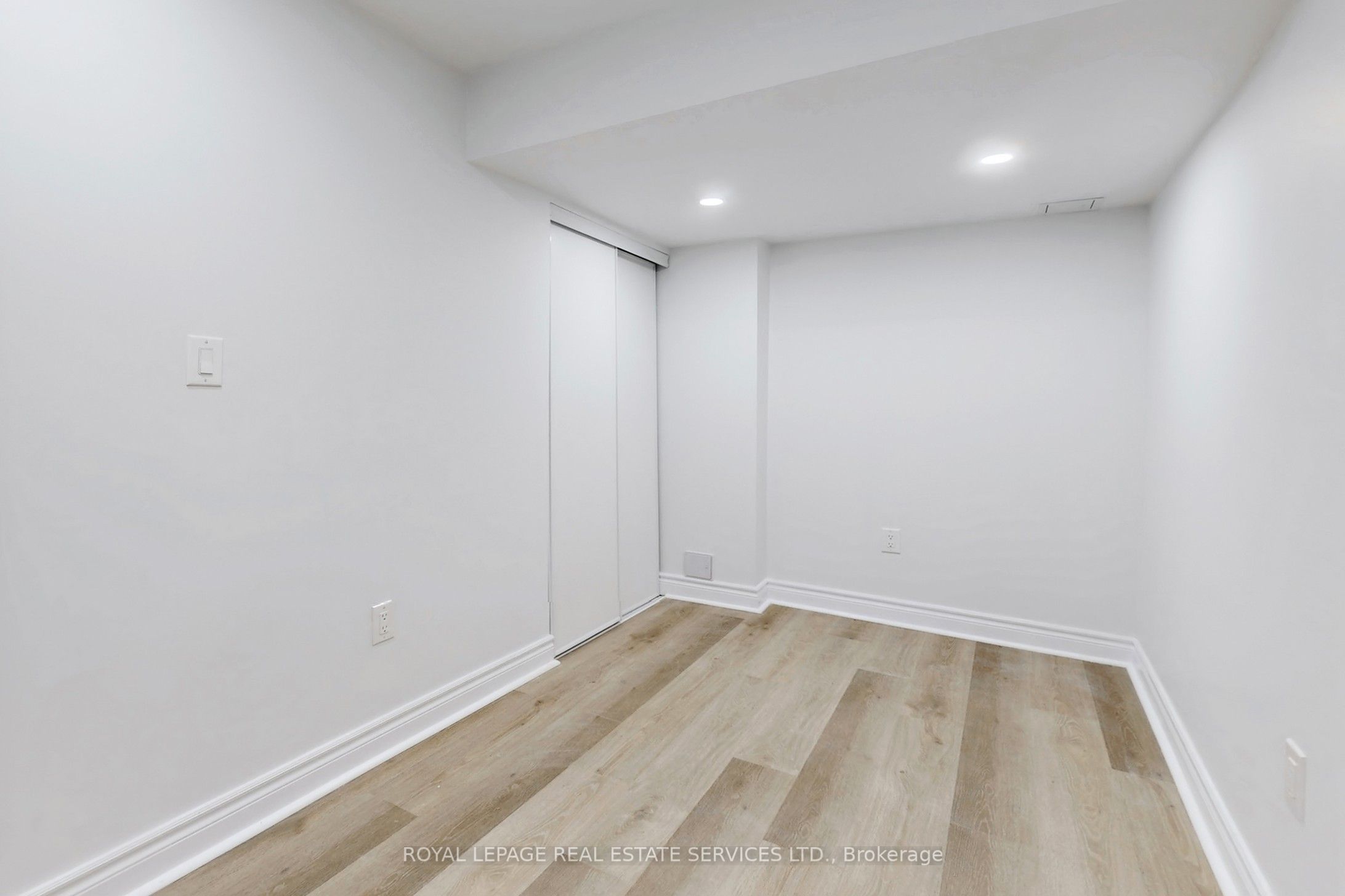 1388 Sycamore Garden Property Photo 30