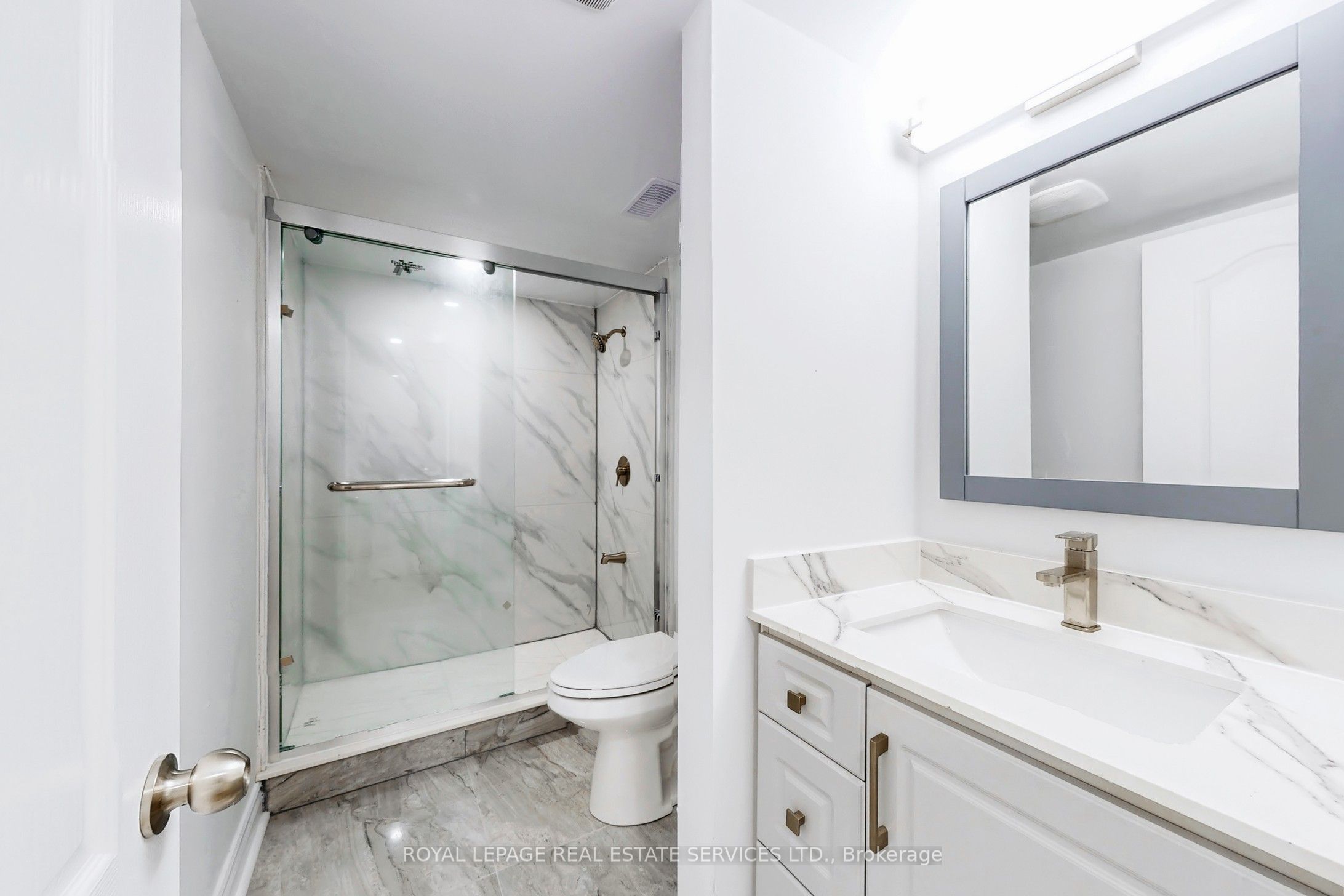 1388 Sycamore Garden Property Photo 35