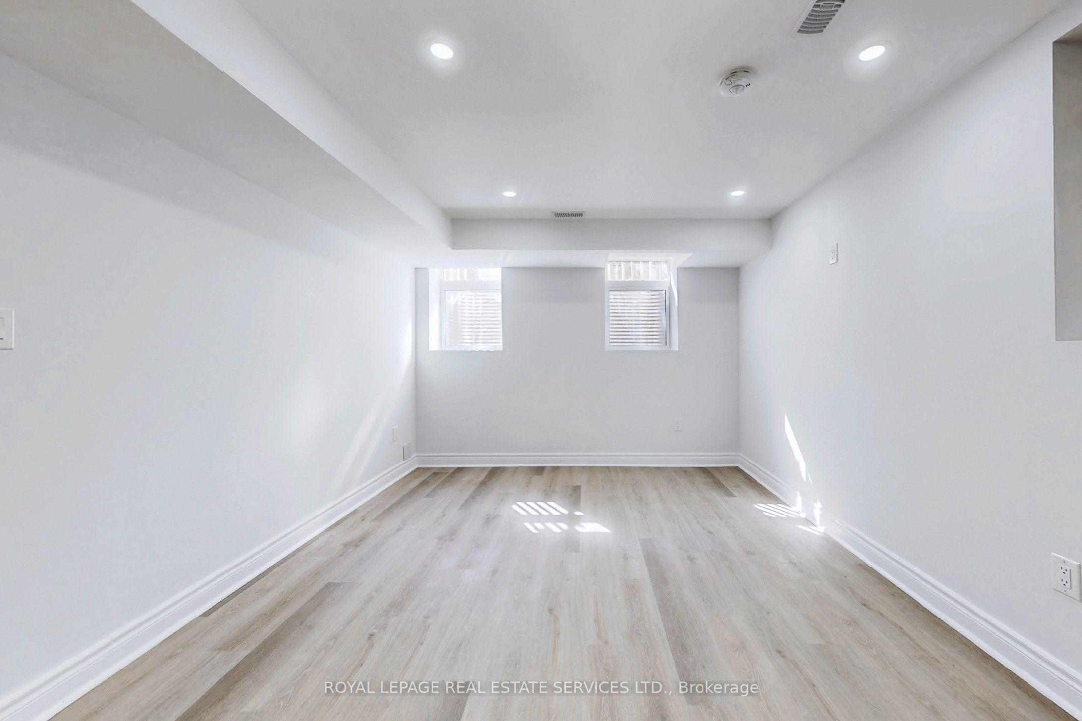 1388 Sycamore Garden Property Photo 37