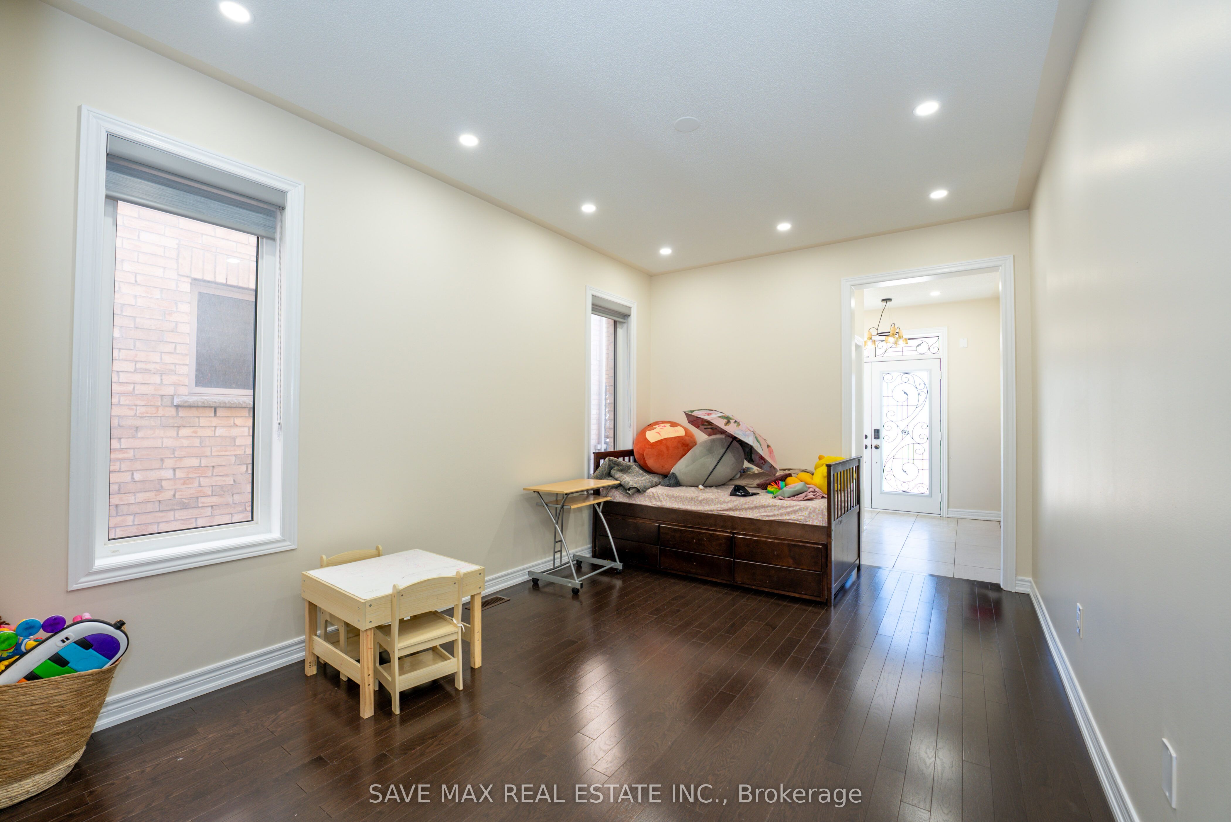 66 Geranium Crescent Property Photo 6