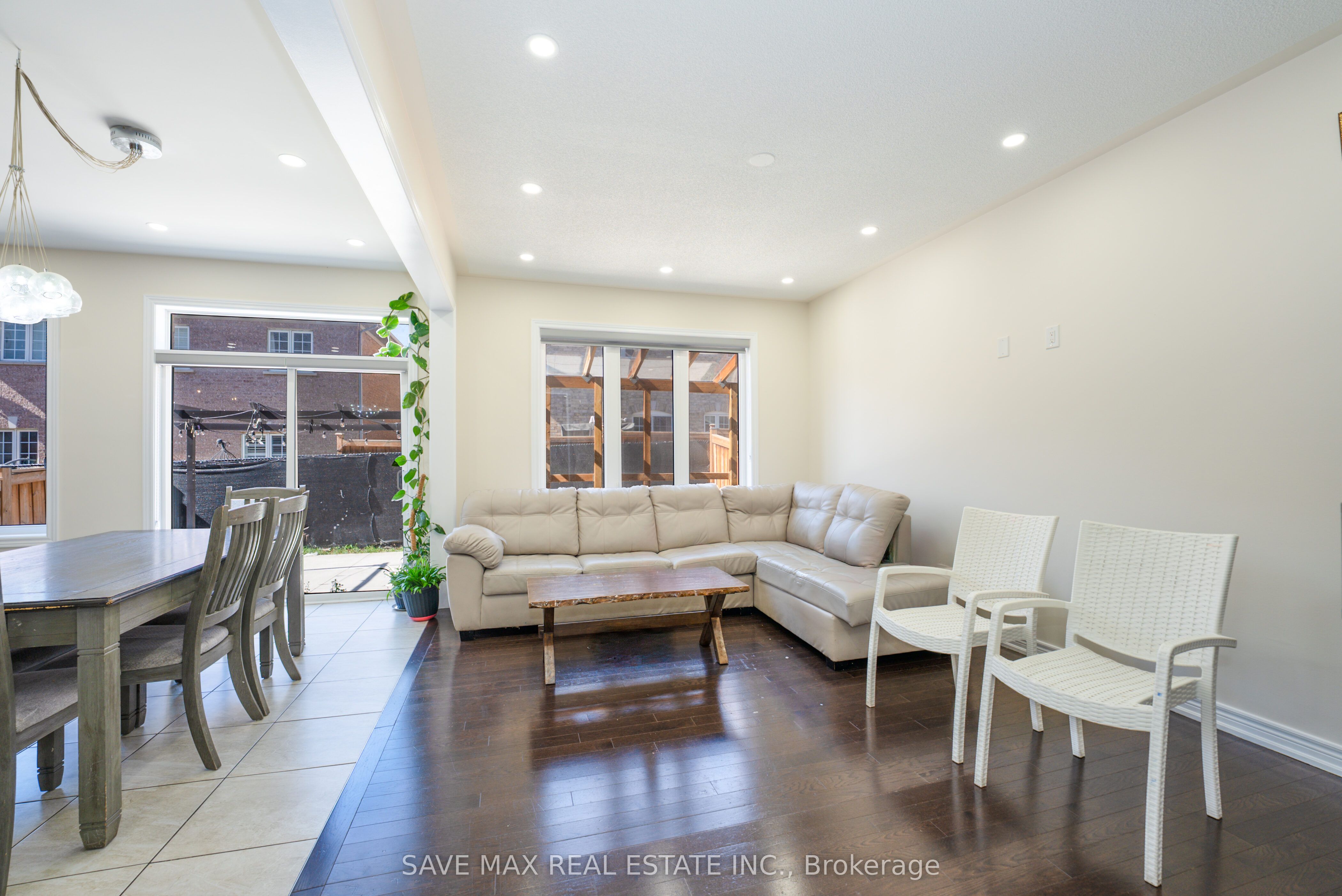 66 Geranium Crescent Property Photo 8