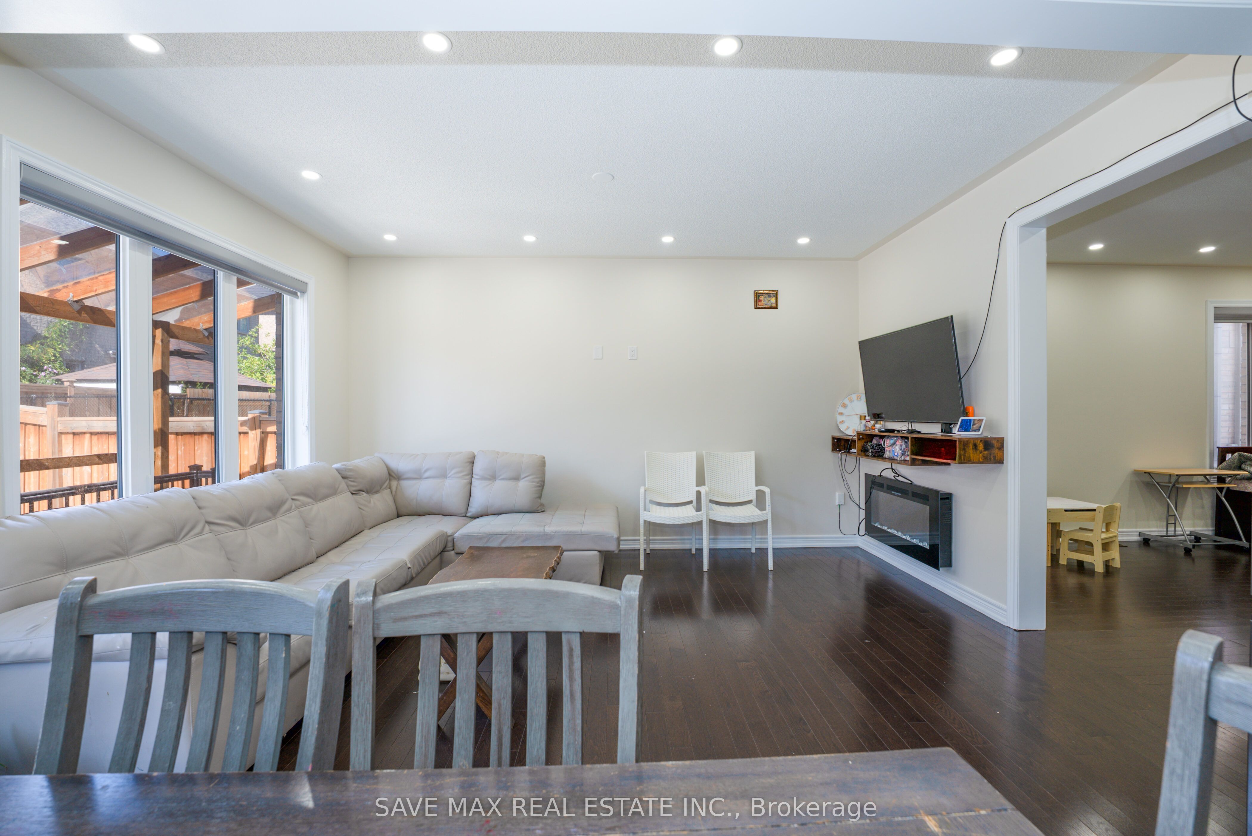 66 Geranium Crescent Property Photo 10