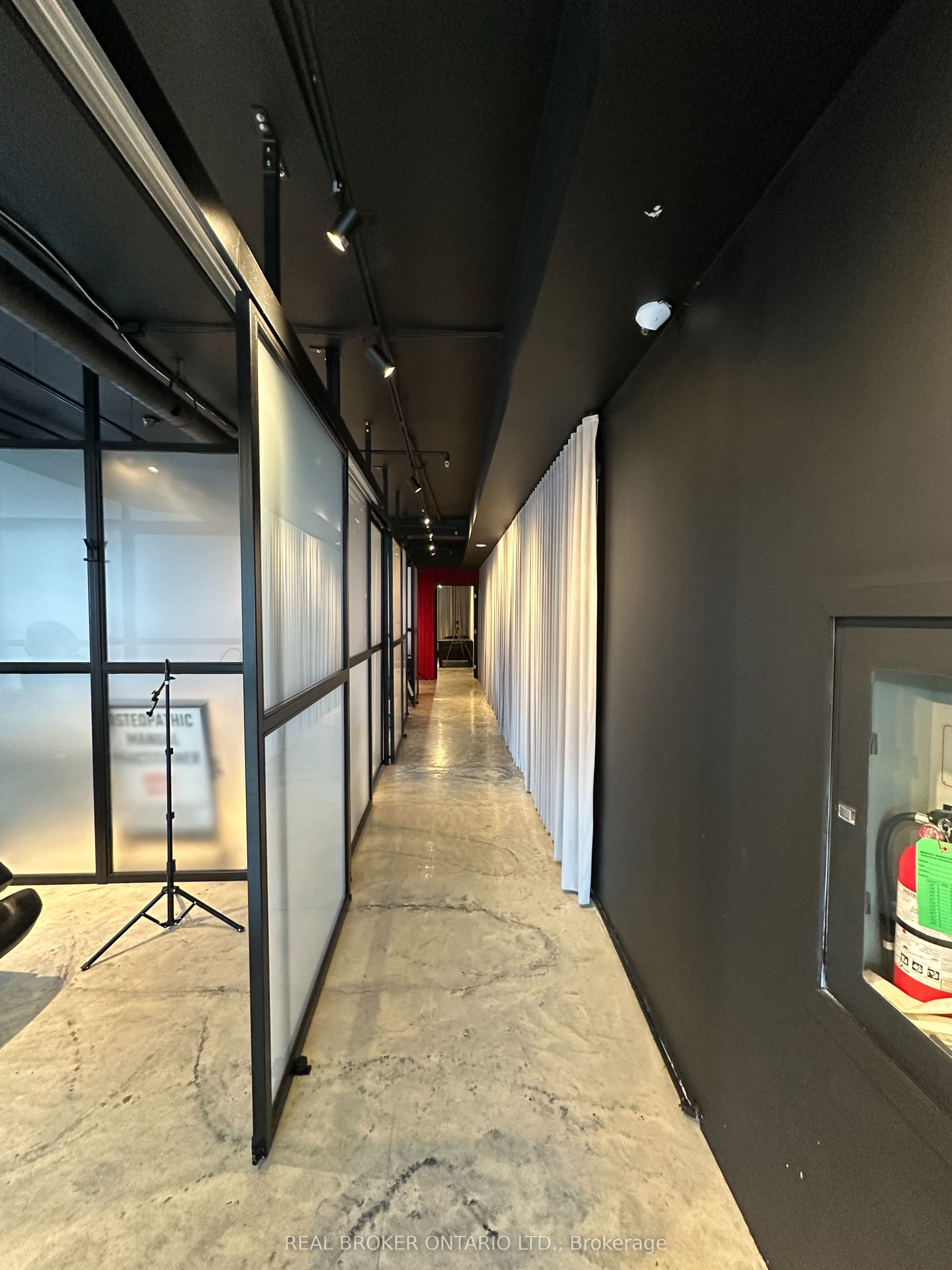 2847 Lake Shore Boulevard W 101 - 3 Property Photo 4