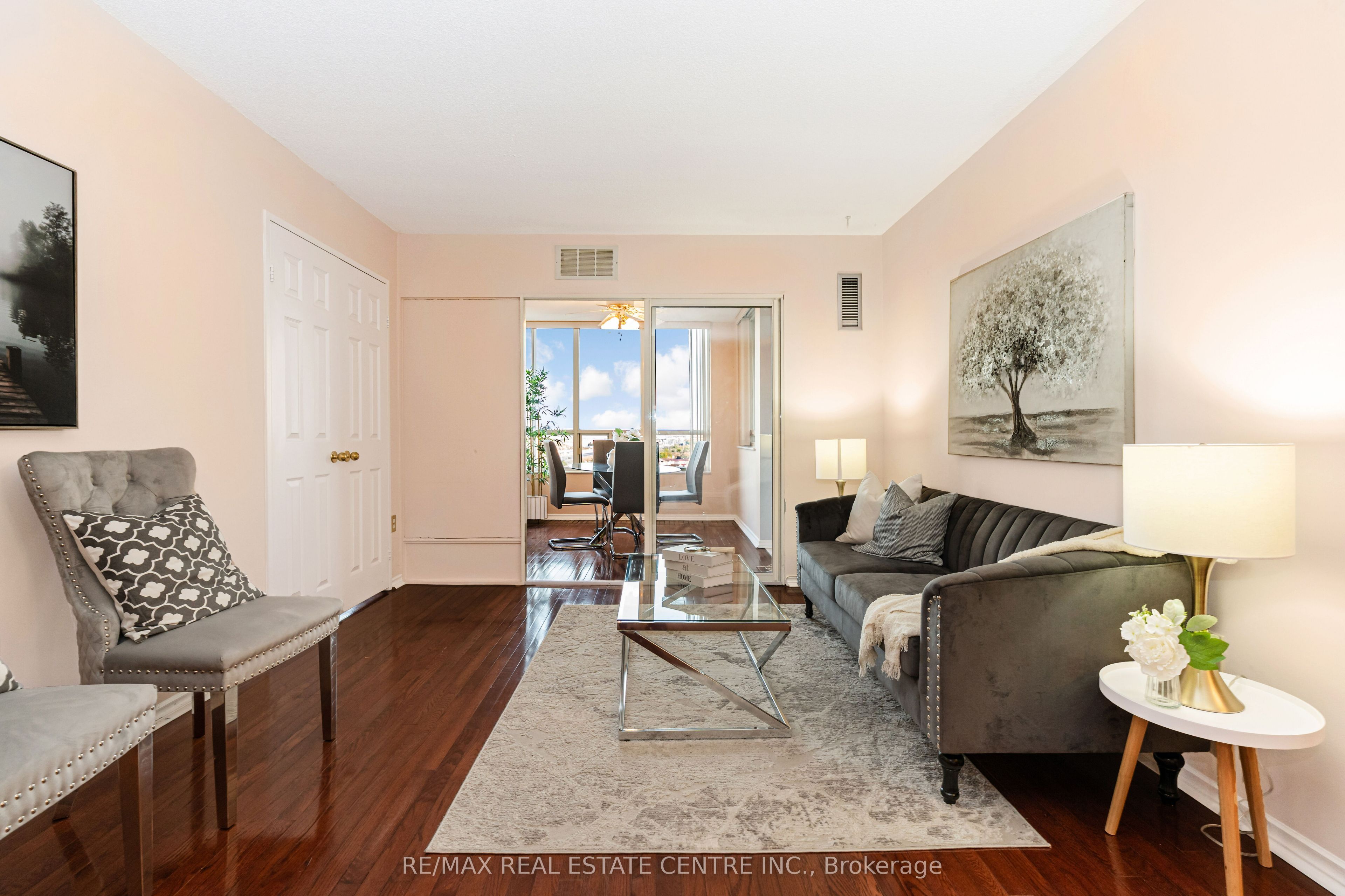 20 Cherrytree Drive 802 Property Photo 11