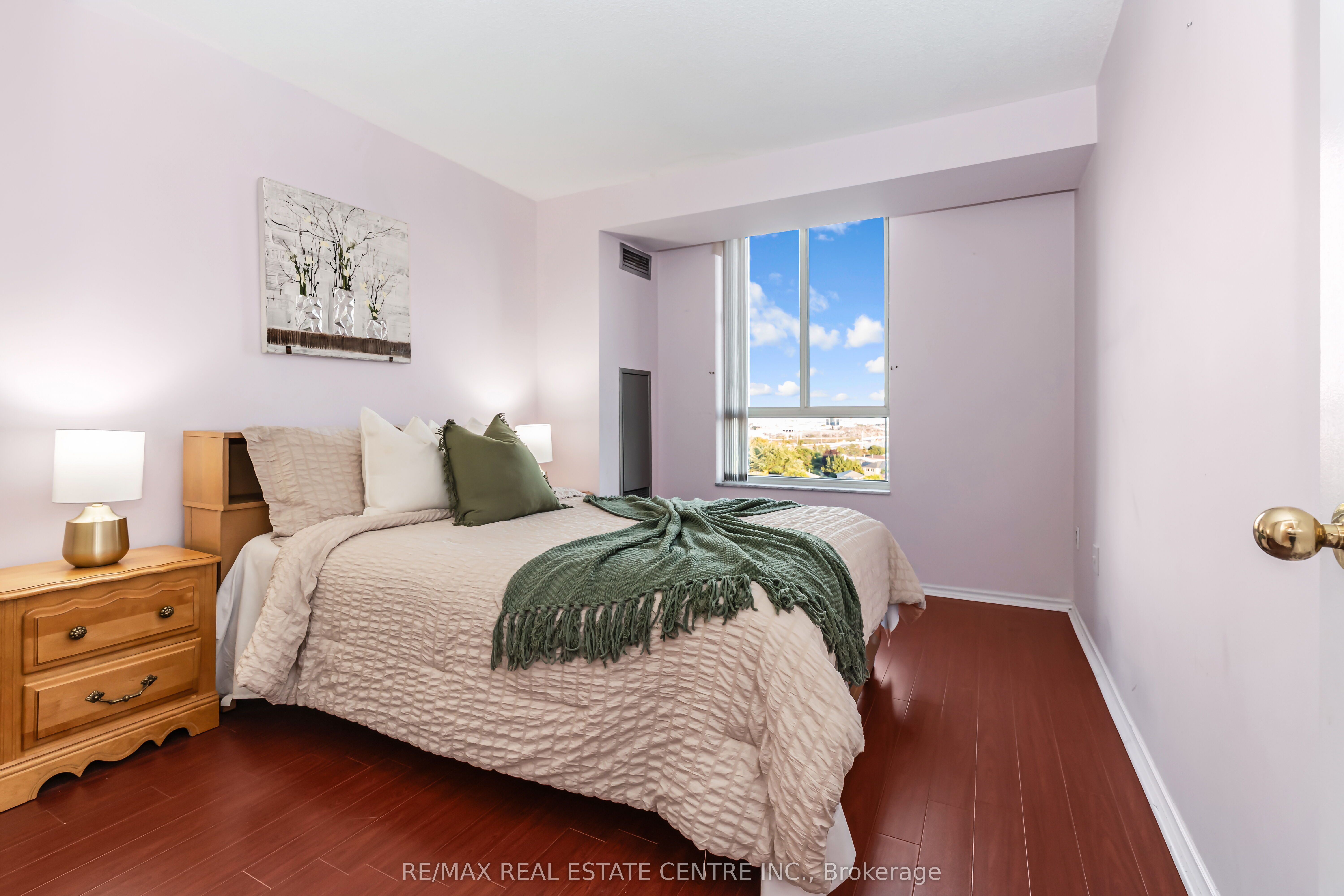 20 Cherrytree Drive 802 Property Photo 24