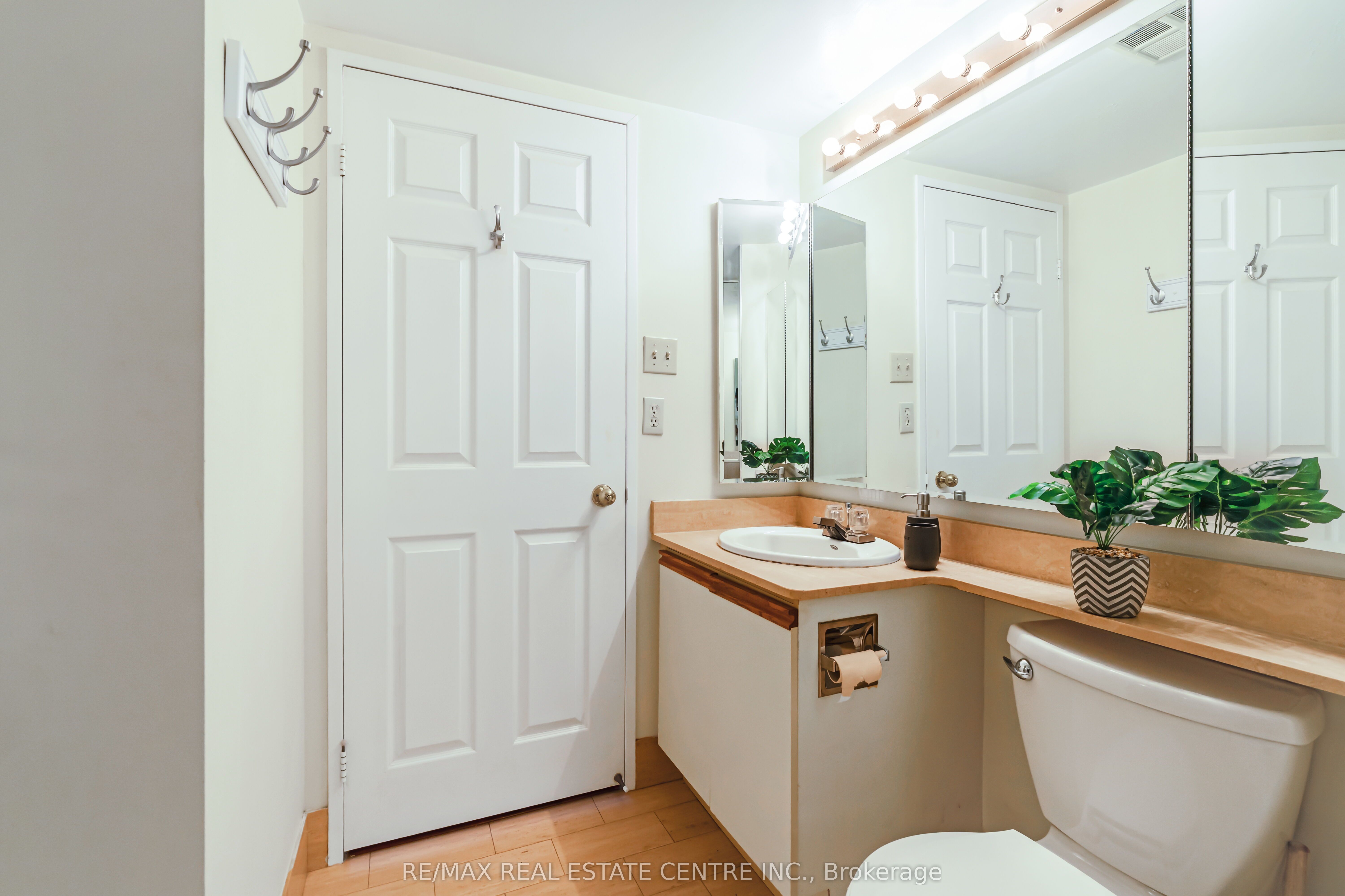 20 Cherrytree Drive 802 Property Photo 31