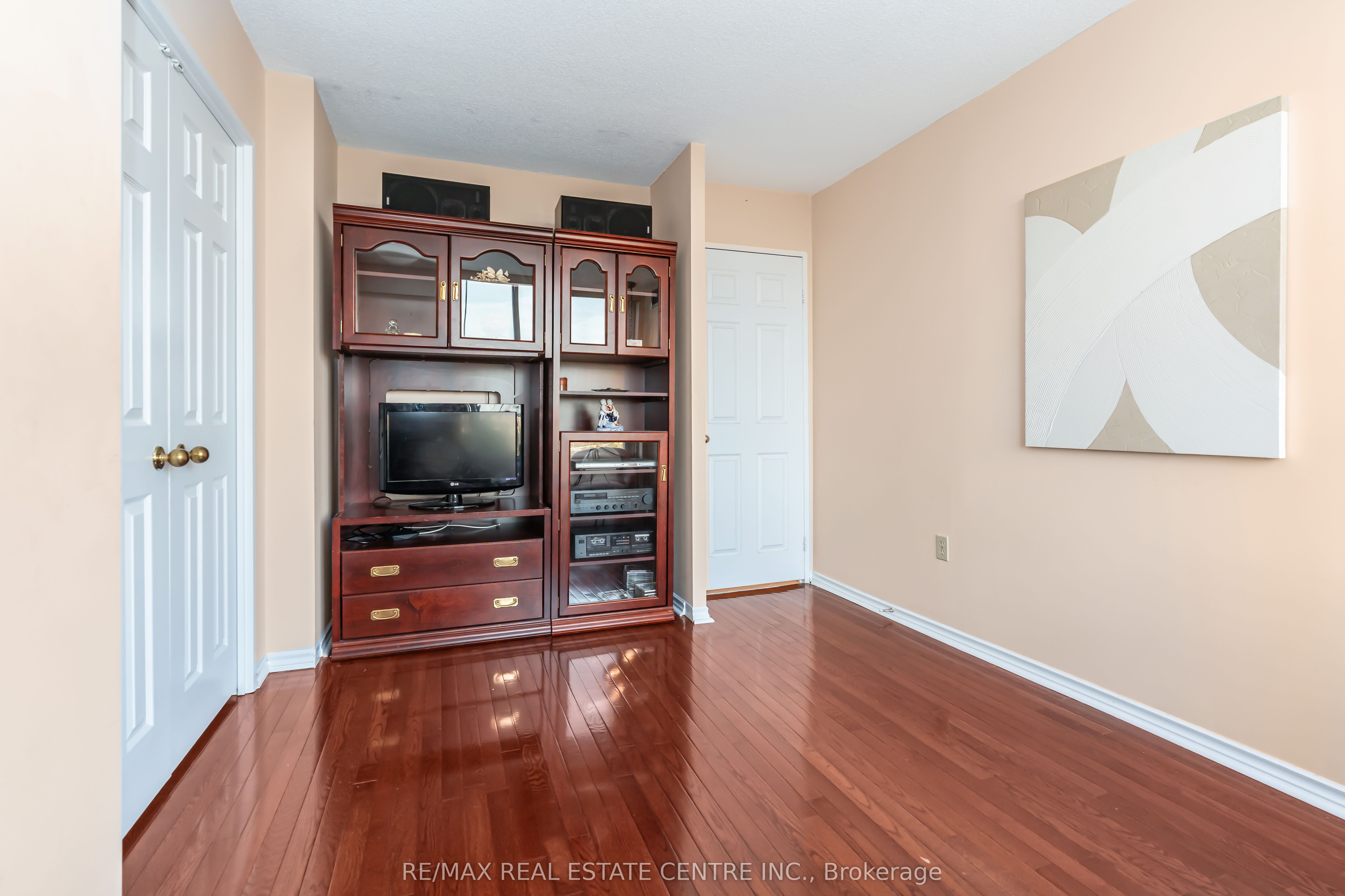 20 Cherrytree Drive 802 Property Photo 35