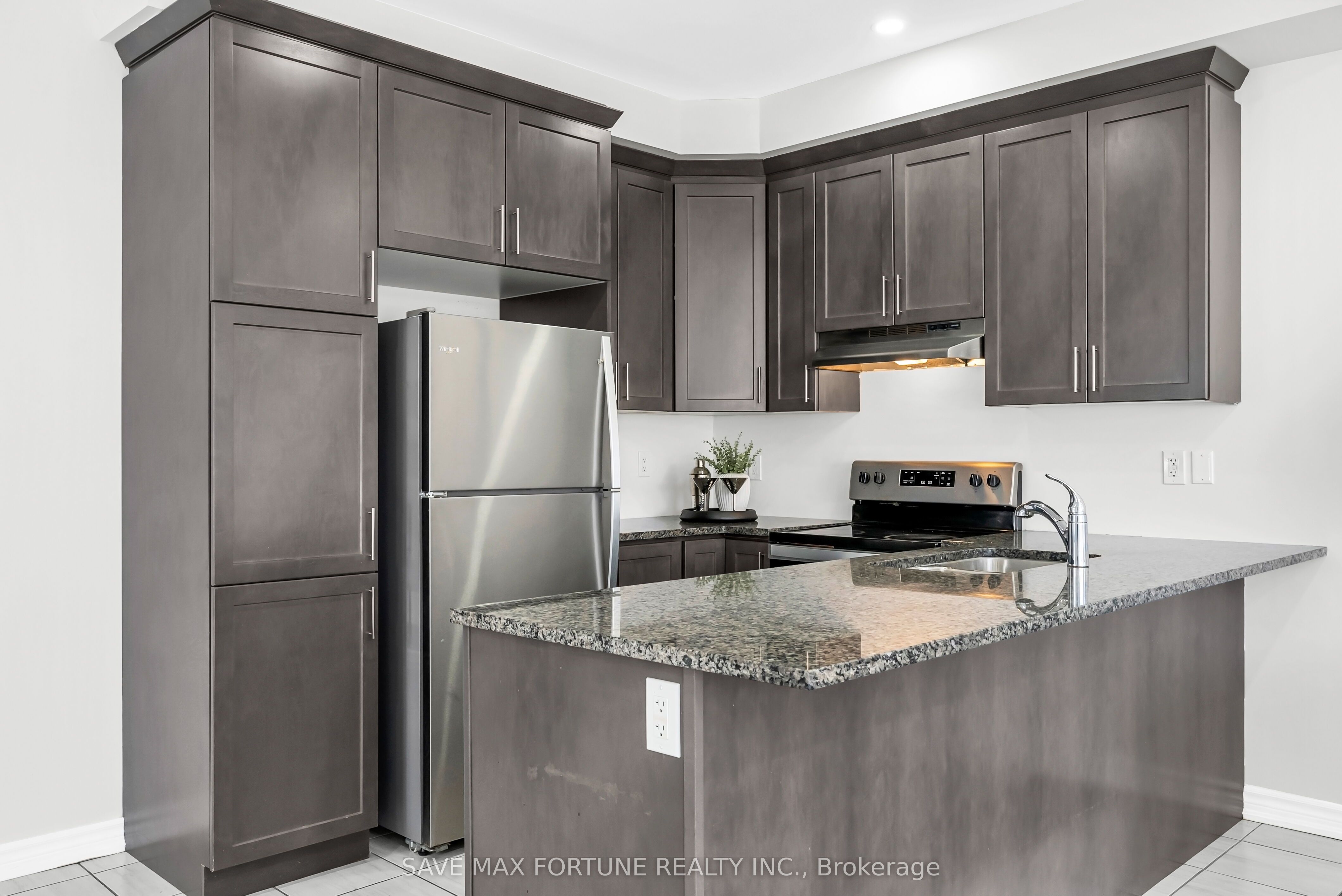 28 Gemma Place Property Photo 12