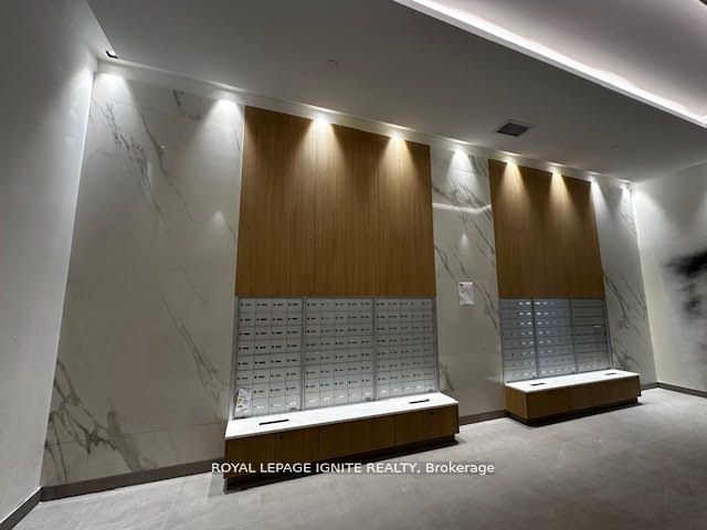 202 Burnhamthorpe Road E 1903 Property Photo 32