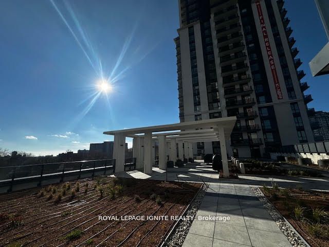 202 Burnhamthorpe Road E 1903 Property Photo 37