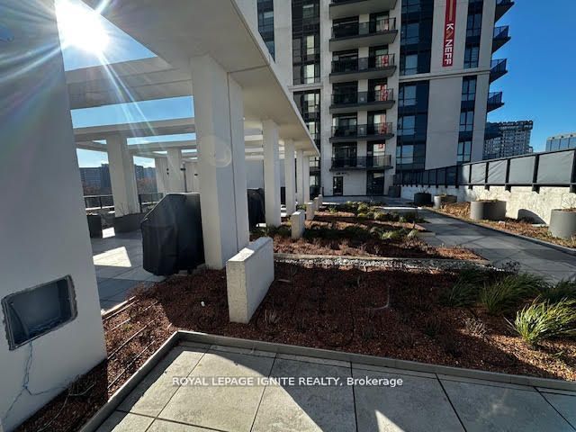 202 Burnhamthorpe Road E 1903 Property Photo 40