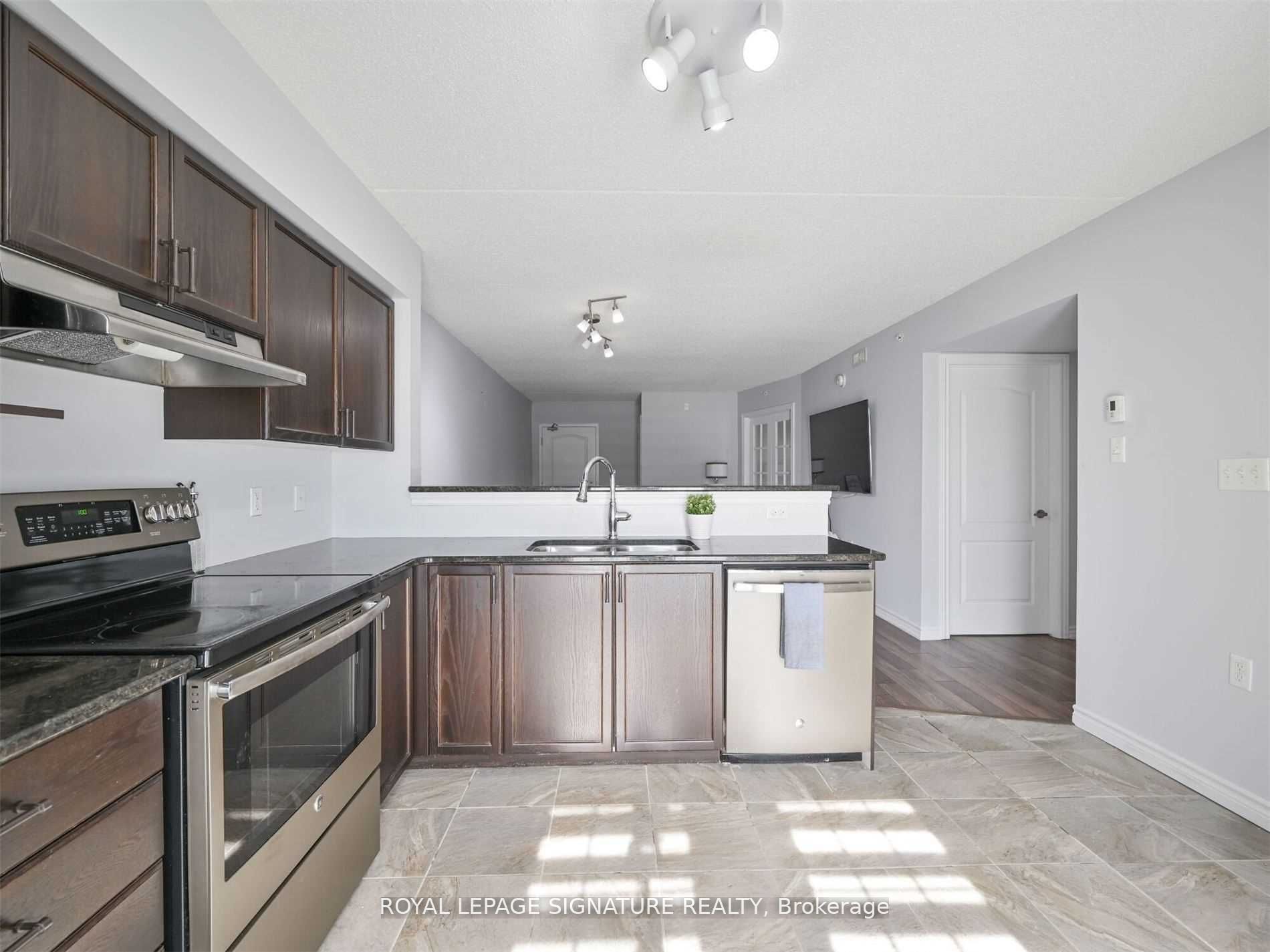 1450 Main Street E 309 Property Photo 5