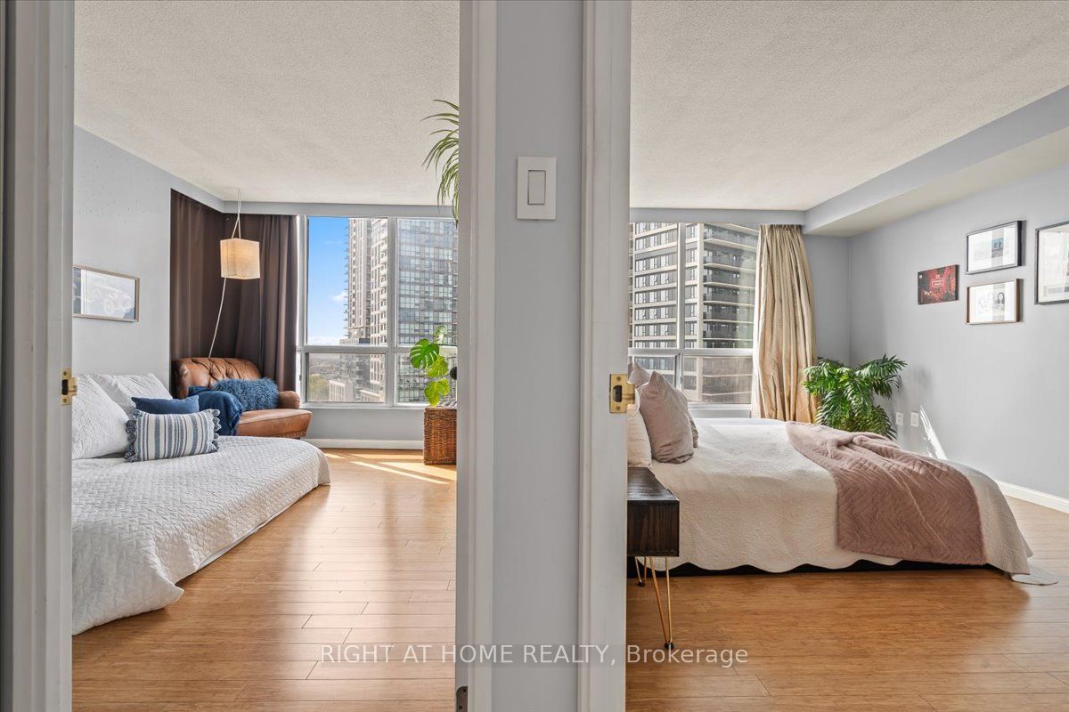 101 Subway Crescent 1011 Property Photo 14