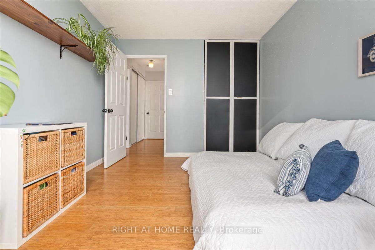 101 Subway Crescent 1011 Property Photo 16