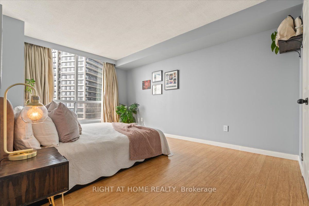 101 Subway Crescent 1011 Property Photo 18