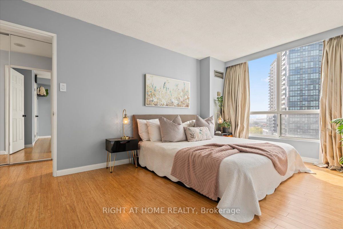 101 Subway Crescent 1011 Property Photo 20