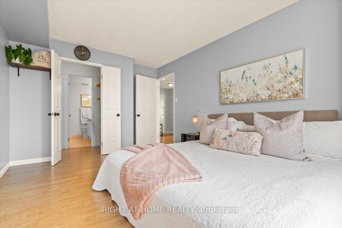 101 Subway Crescent 1011 Property Photo 21