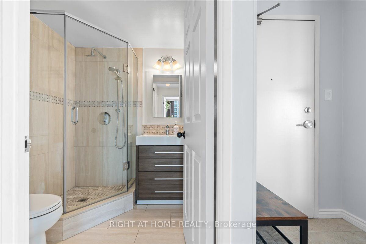 101 Subway Crescent 1011 Property Photo 26