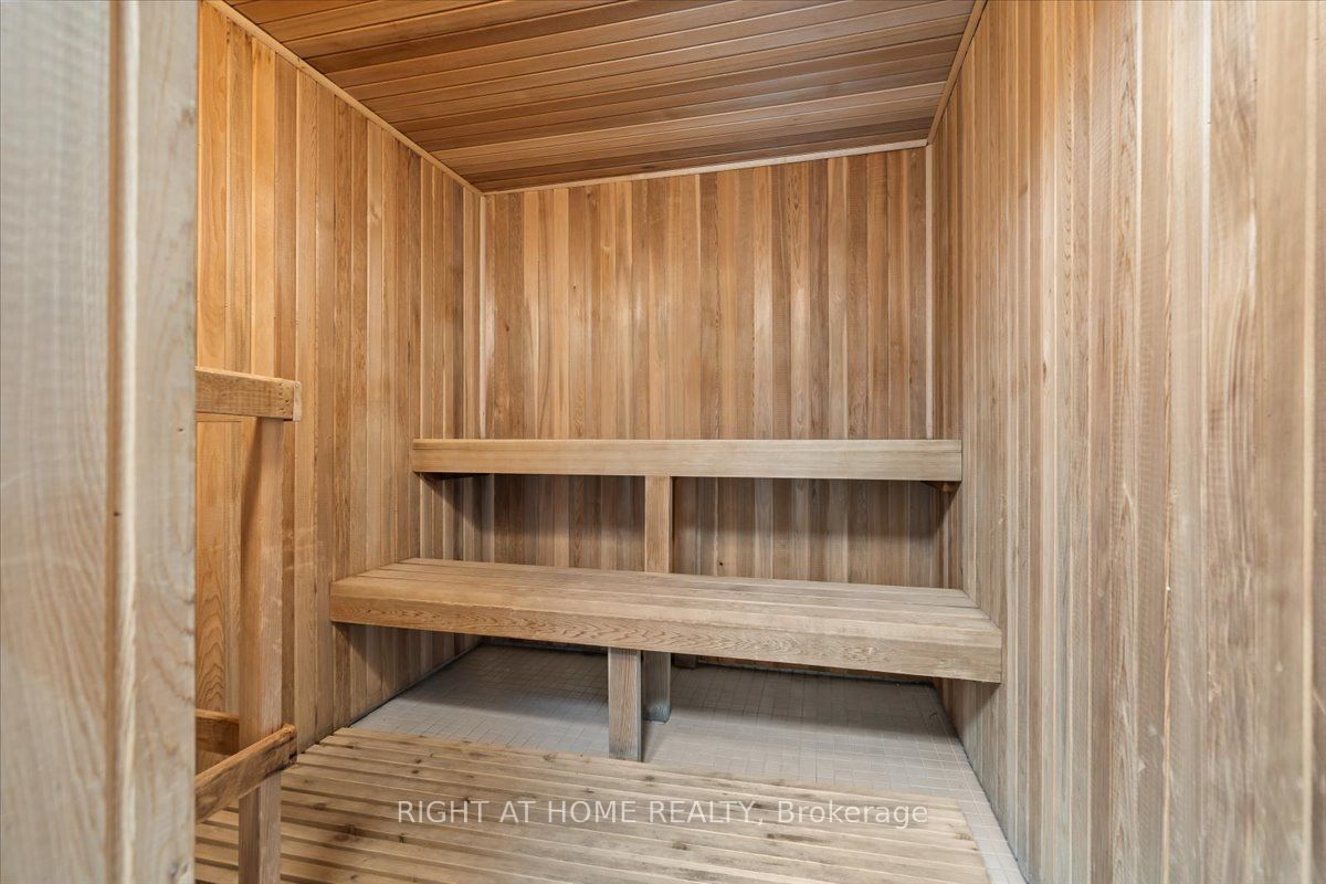 101 Subway Crescent 1011 Property Photo 37