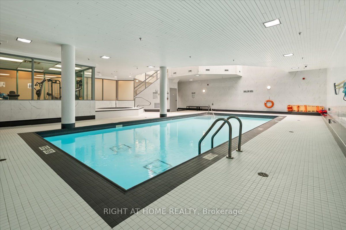 101 Subway Crescent 1011 Property Photo 38