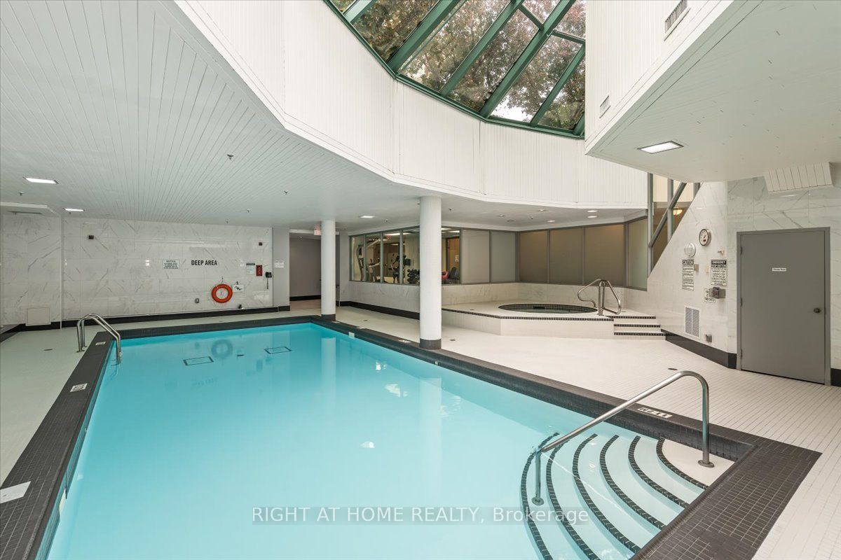 101 Subway Crescent 1011 Property Photo 39