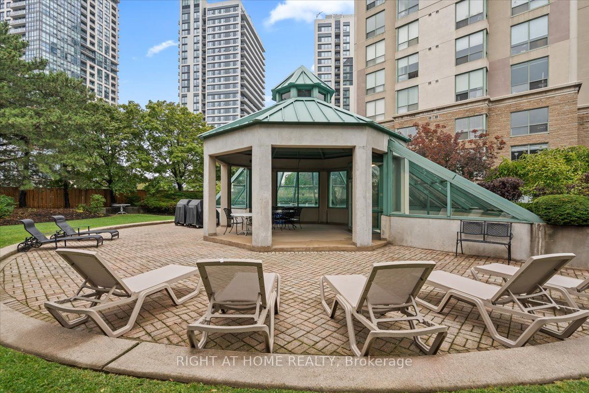 101 Subway Crescent 1011 Property Photo 41