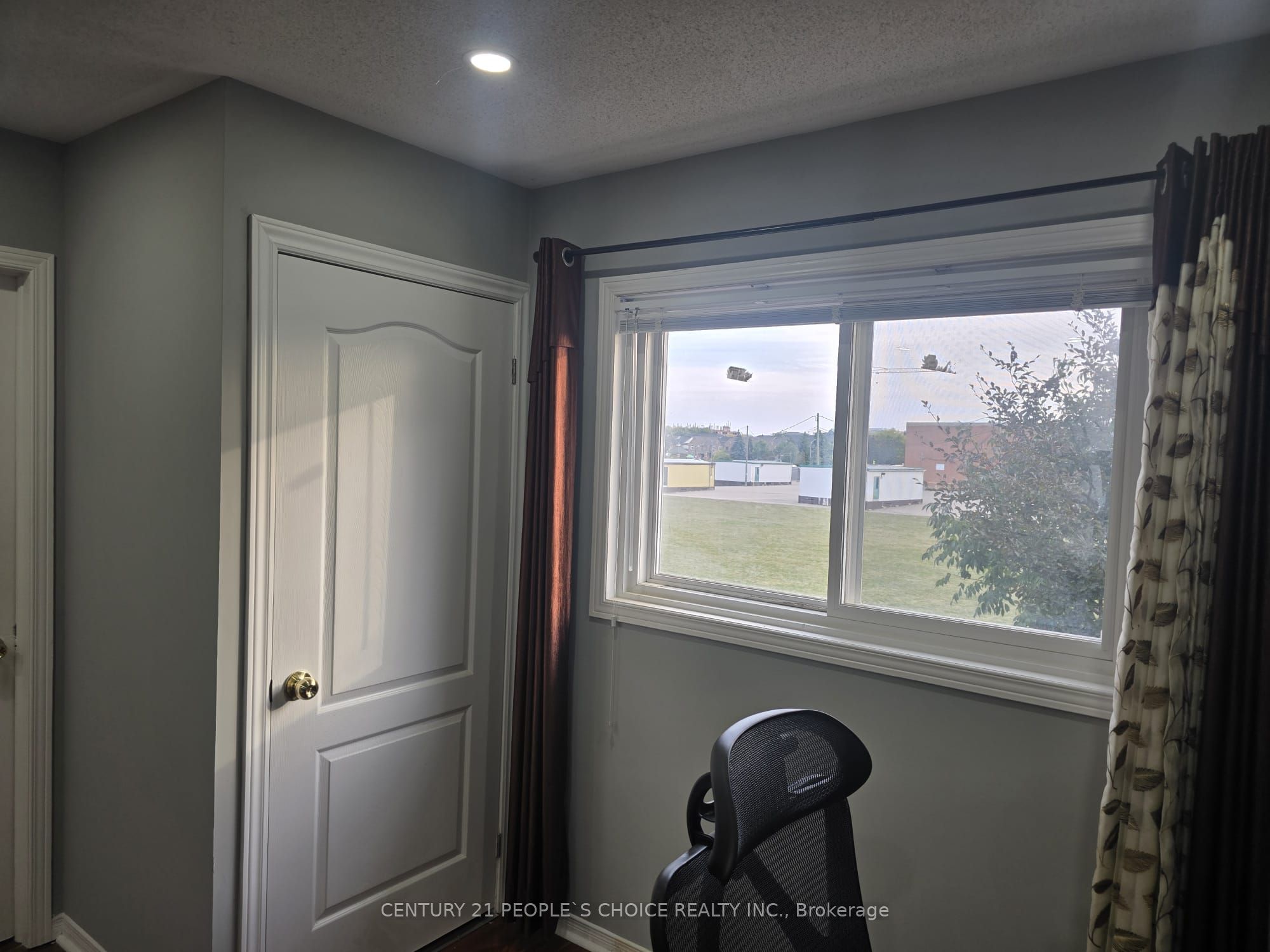 276 Pressed Brick Drive Property Photo 9