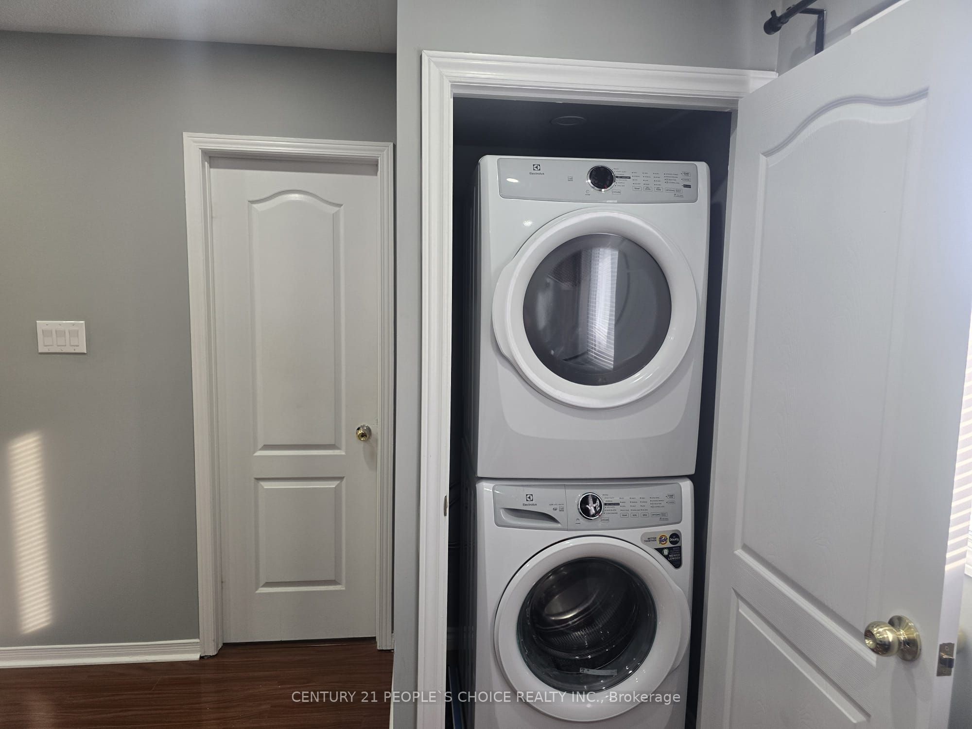 276 Pressed Brick Drive Property Photo 10