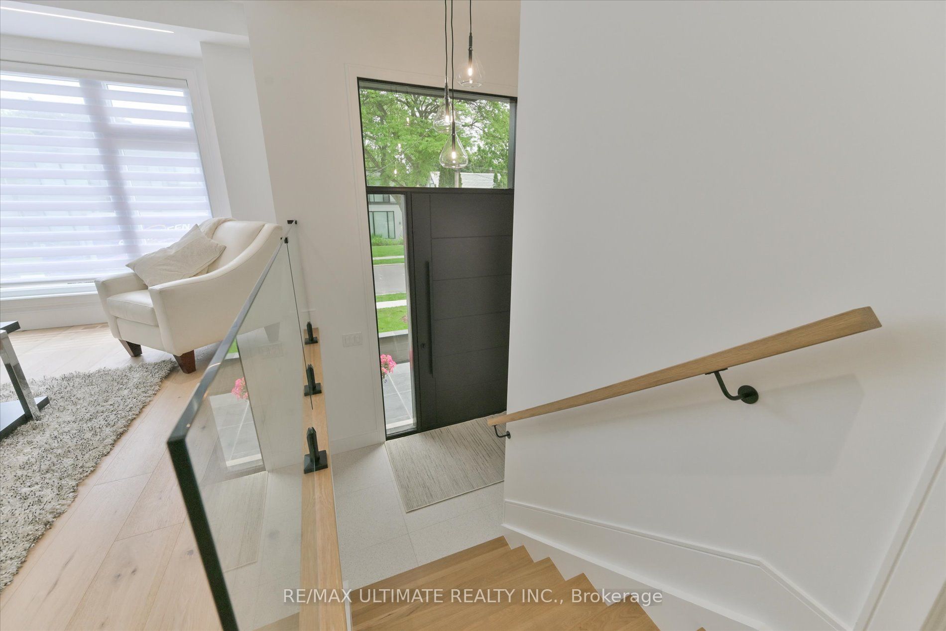 32 Thirty Eighth Street Property Photo 4