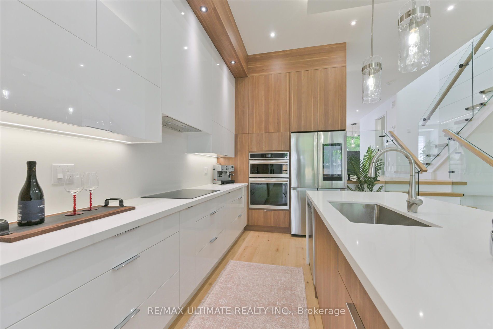 32 Thirty Eighth Street Property Photo 14