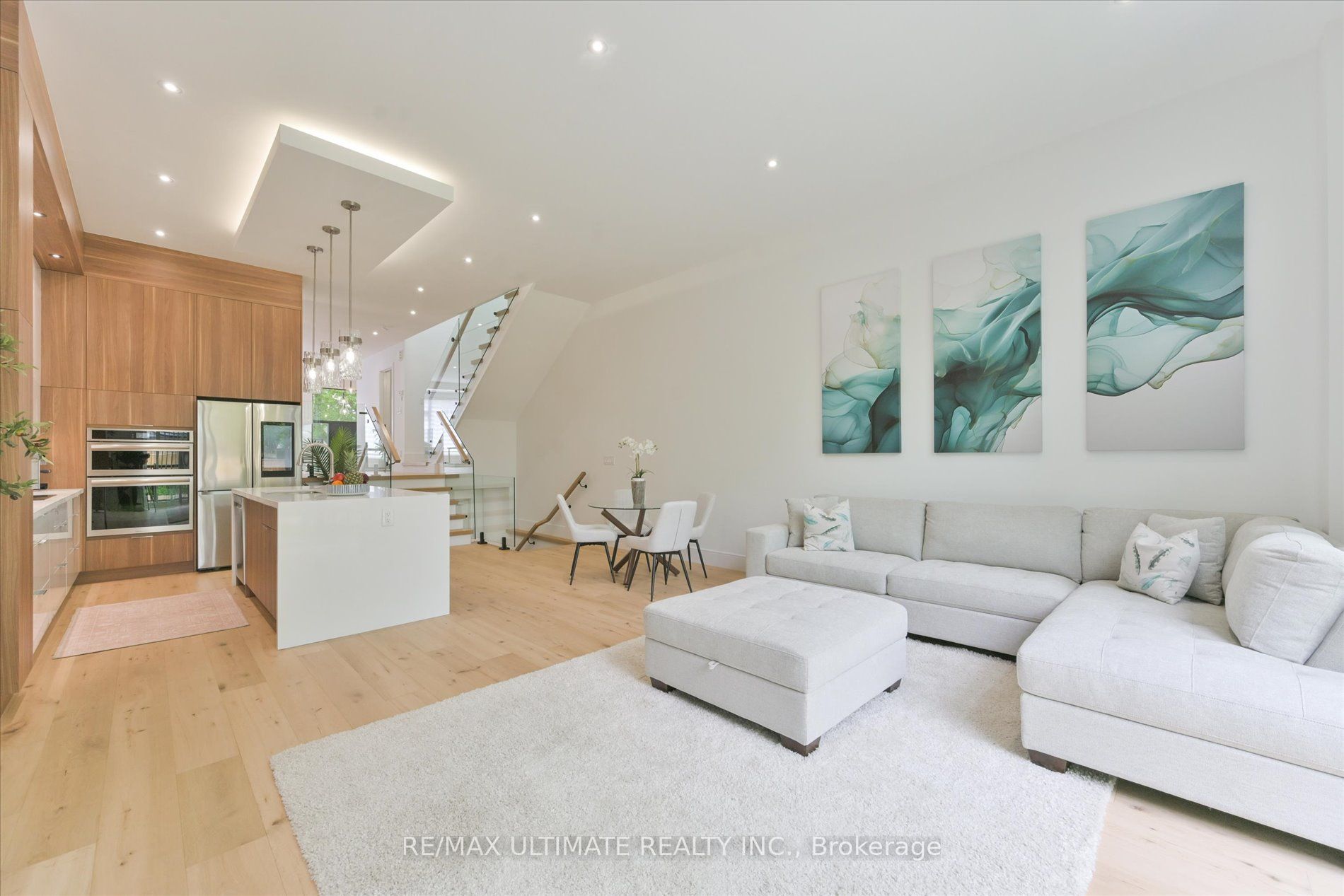 32 Thirty Eighth Street Property Photo 18