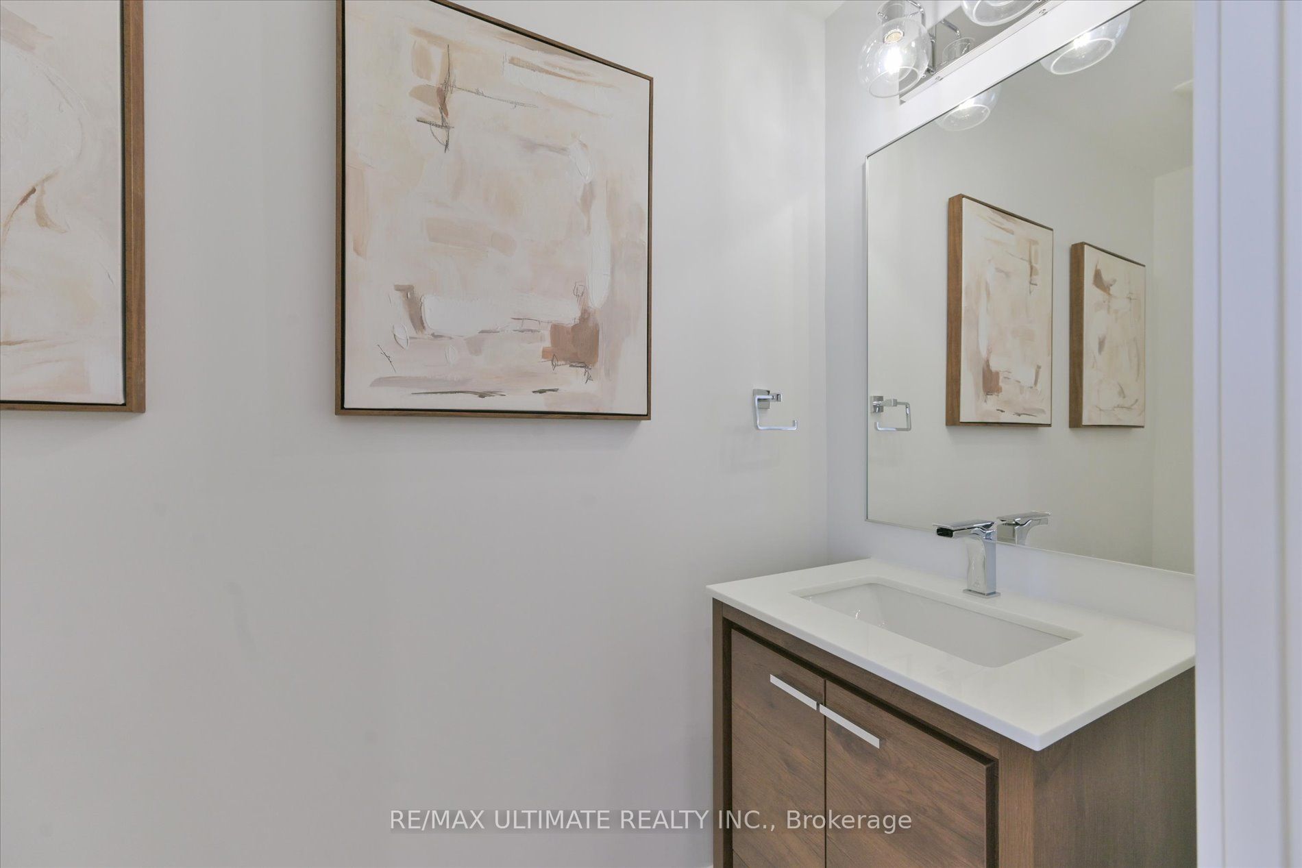 32 Thirty Eighth Street Property Photo 20