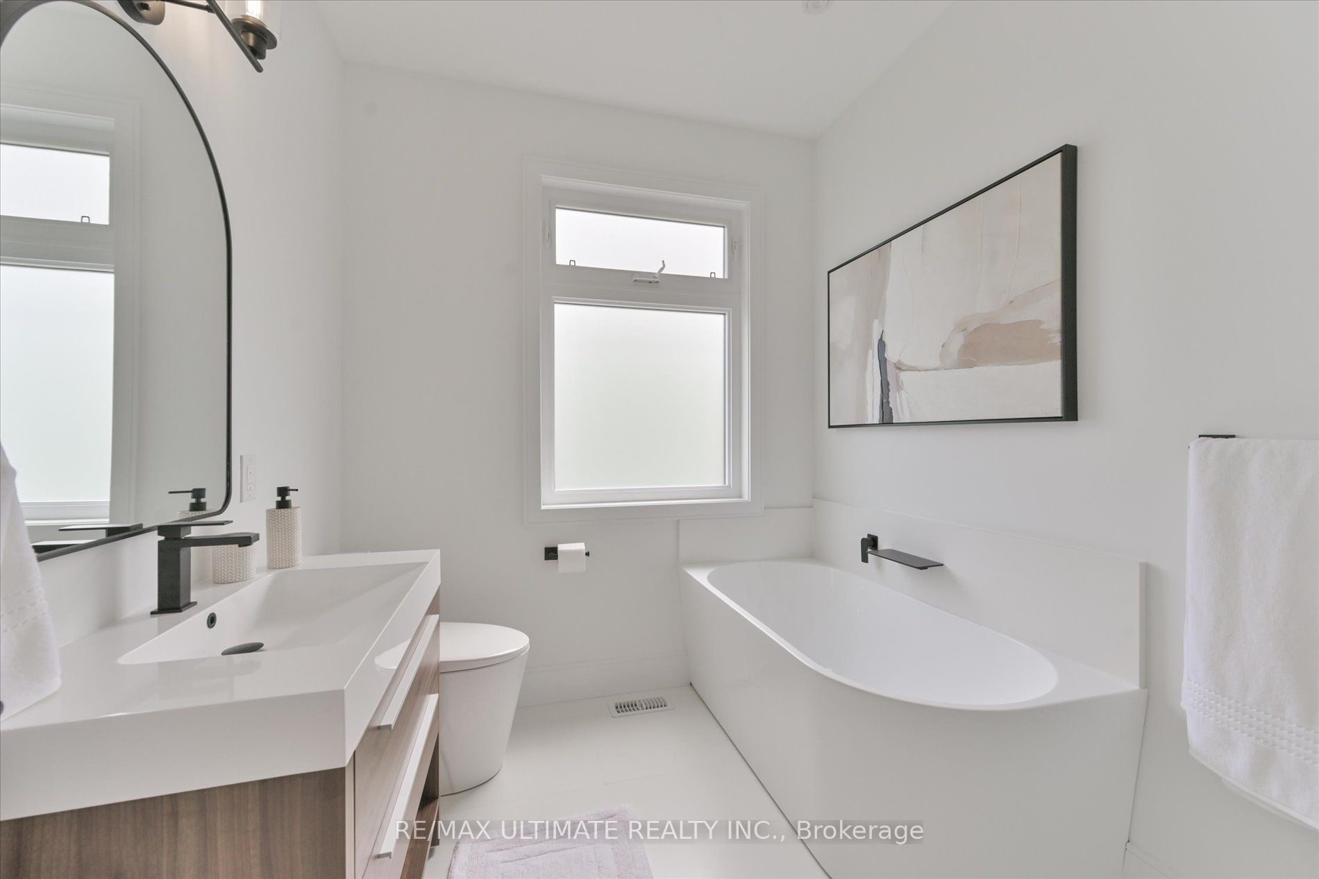 32 Thirty Eighth Street Property Photo 33