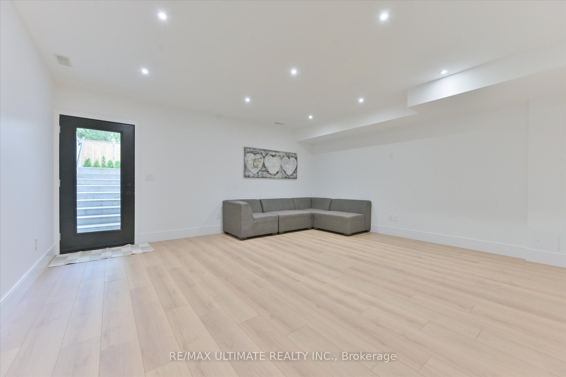 32 Thirty Eighth Street Property Photo 36