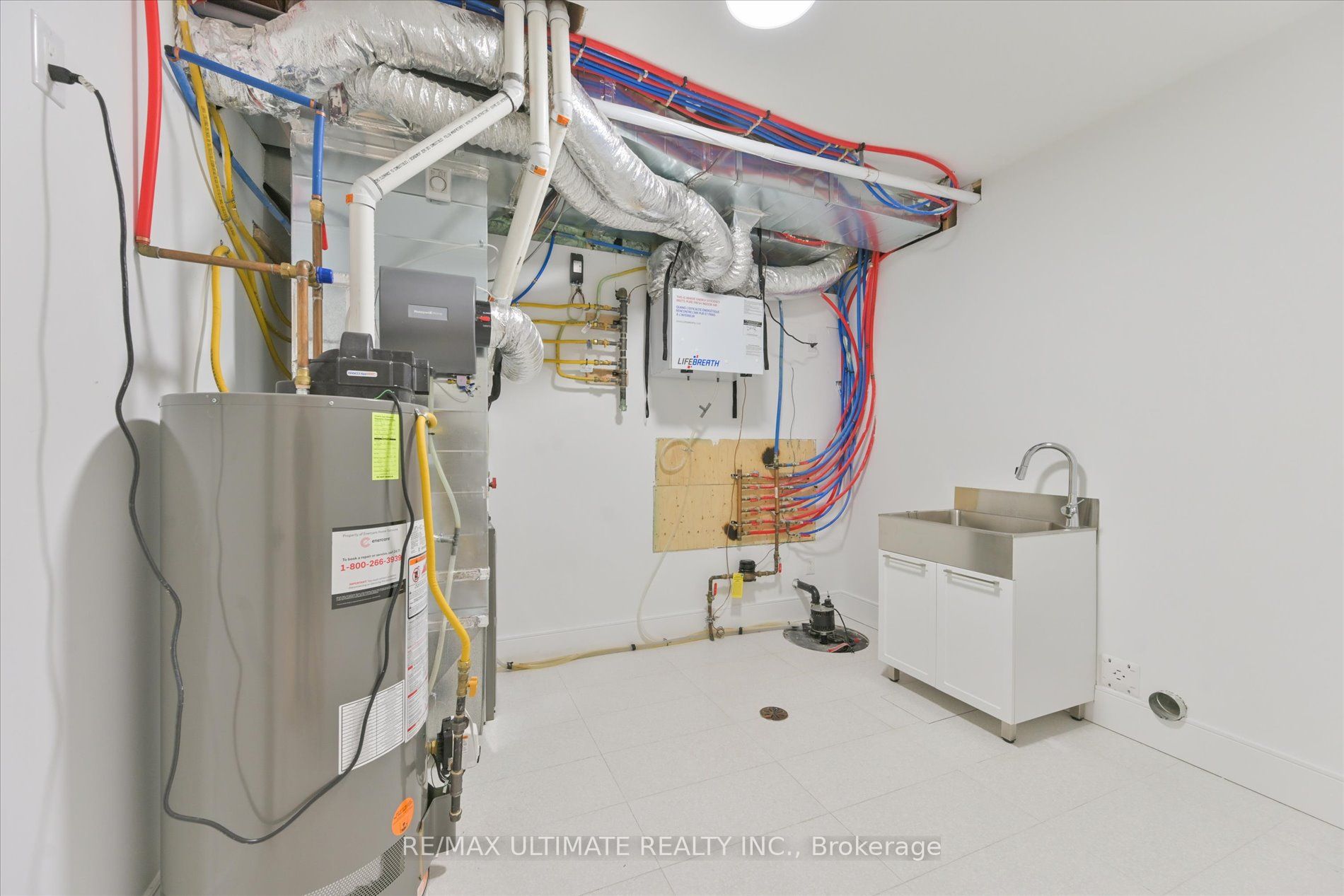 32 Thirty Eighth Street Property Photo 39